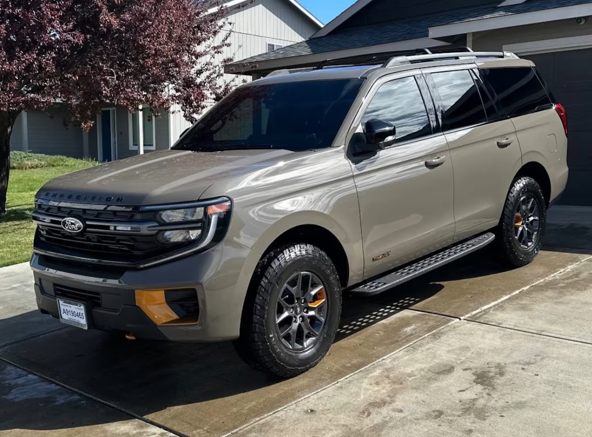 Tint & Gloss by Sanchez AutoCare, Ford Expedition, mobile service